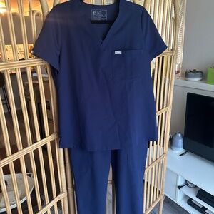 Figs navy blue scrub set Medium